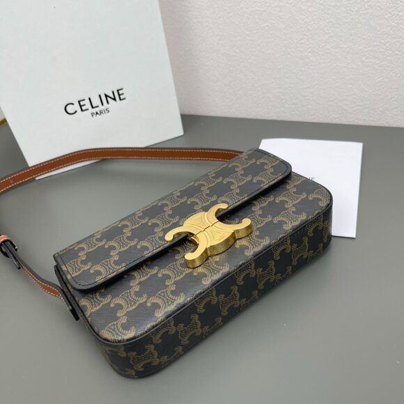 CELINE SHOULDER BAG CLAUDE IN TRIOMPHE CANVAS AND CALFSKIN - Picture 5 of 9